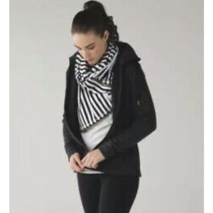 Lululemon Vinyasa Scarf Zips Apex Stripe Black White Rulu Special Edition